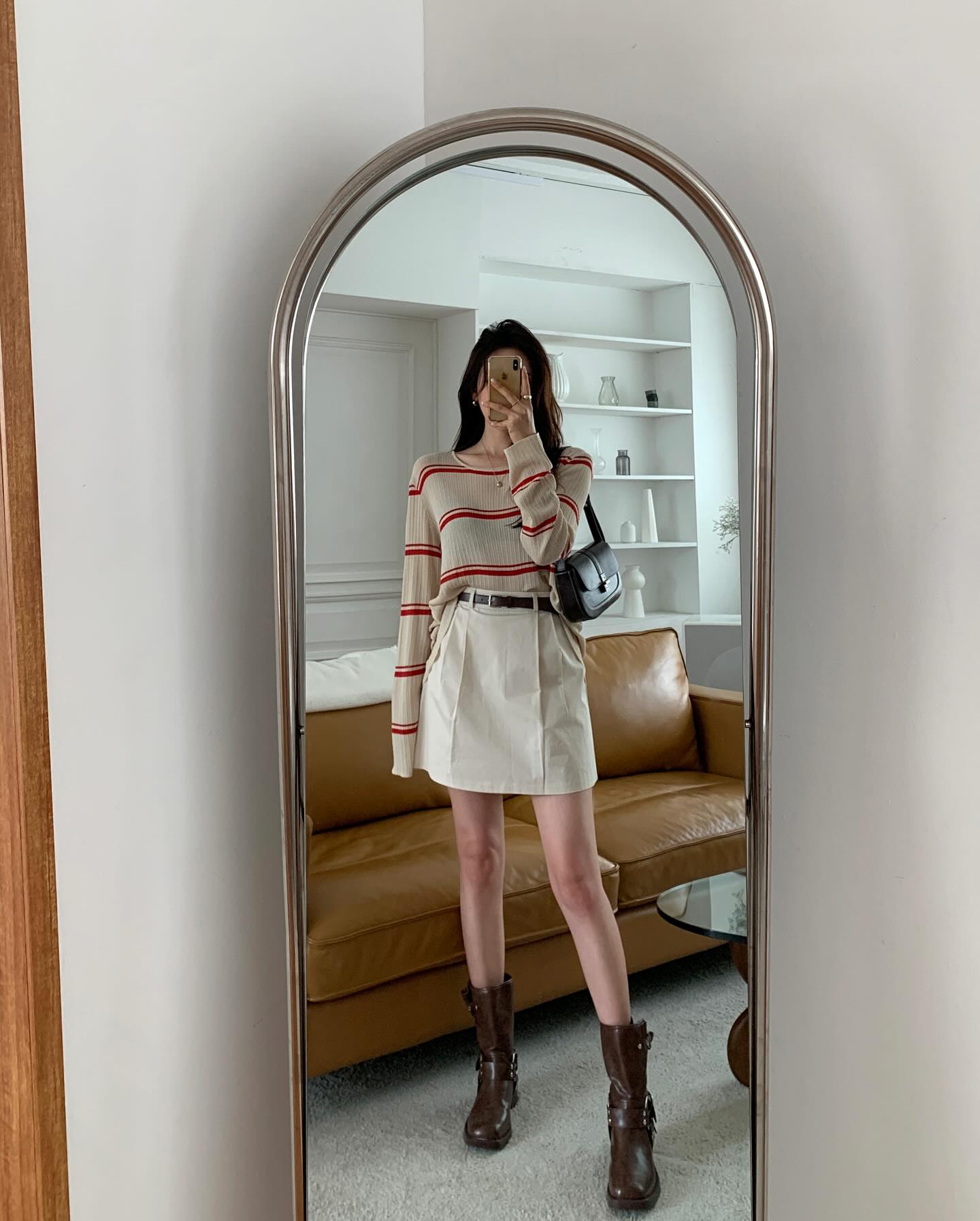 4 mẫu chân váy trẻ trung hơn nhiều so với chân váy đen, chị em đừng "đóng khung" style nữa- Ảnh 6.