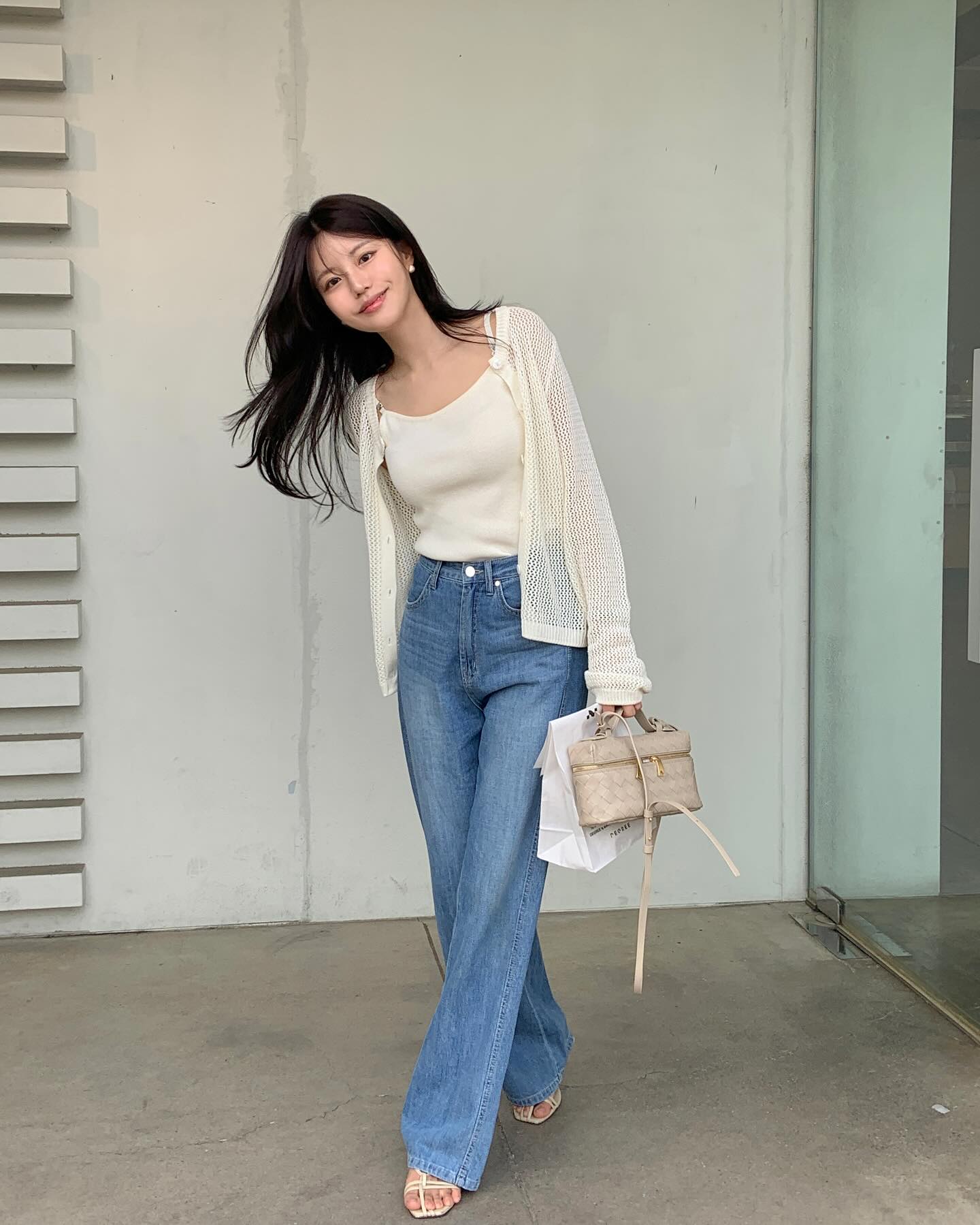 4 xu hướng đồ denim sẽ lên ngôi trong mùa xuân 2026, có hết thì mặc đẹp quá đơn giản- Ảnh 7.