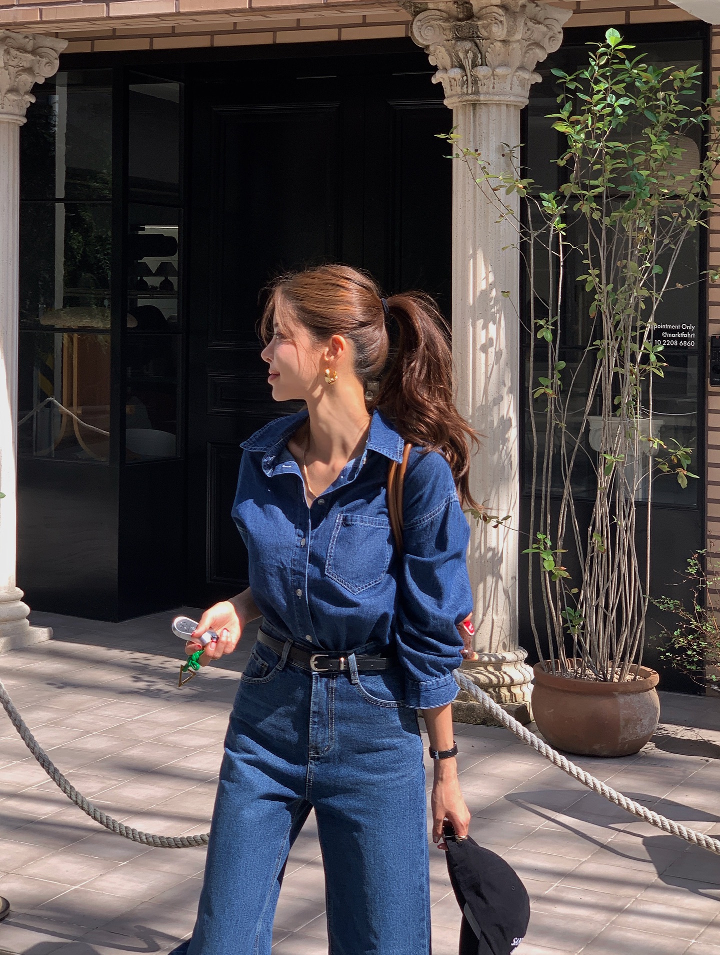 4 xu hướng đồ denim sẽ lên ngôi trong mùa xuân 2026, có hết thì mặc đẹp quá đơn giản- Ảnh 2.