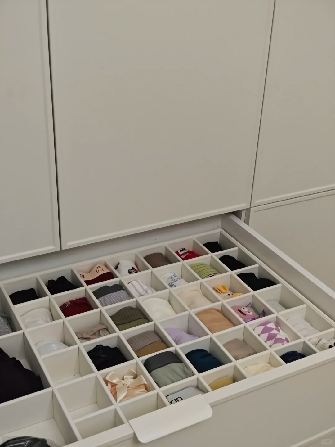 Nhìn mẹ chồng mua sắm, tôi nhận ra: Mình đã đốt tiền cho hàng loạt món trông thì "thông minh" nhưng dùng dở vô cùng- Ảnh 4.