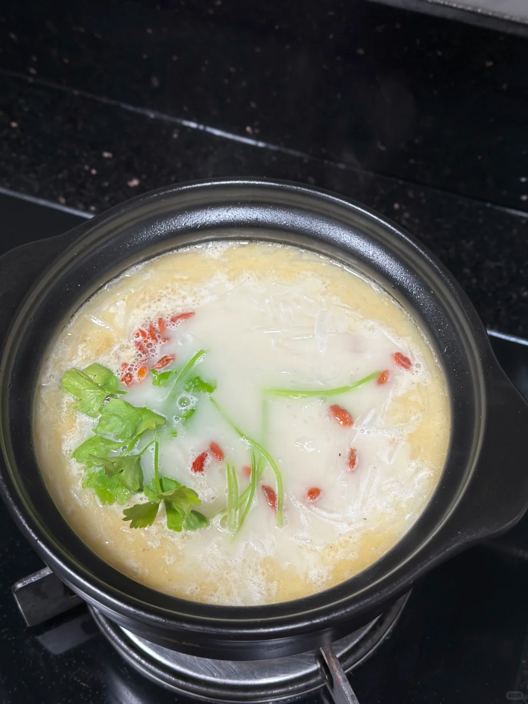 Bí quyết làm món "sữa trắng" từ cá diếc và củ cải: Thuốc bổ cho dạ dày, cả nhà tấm tắc khen ngon- Ảnh 10.