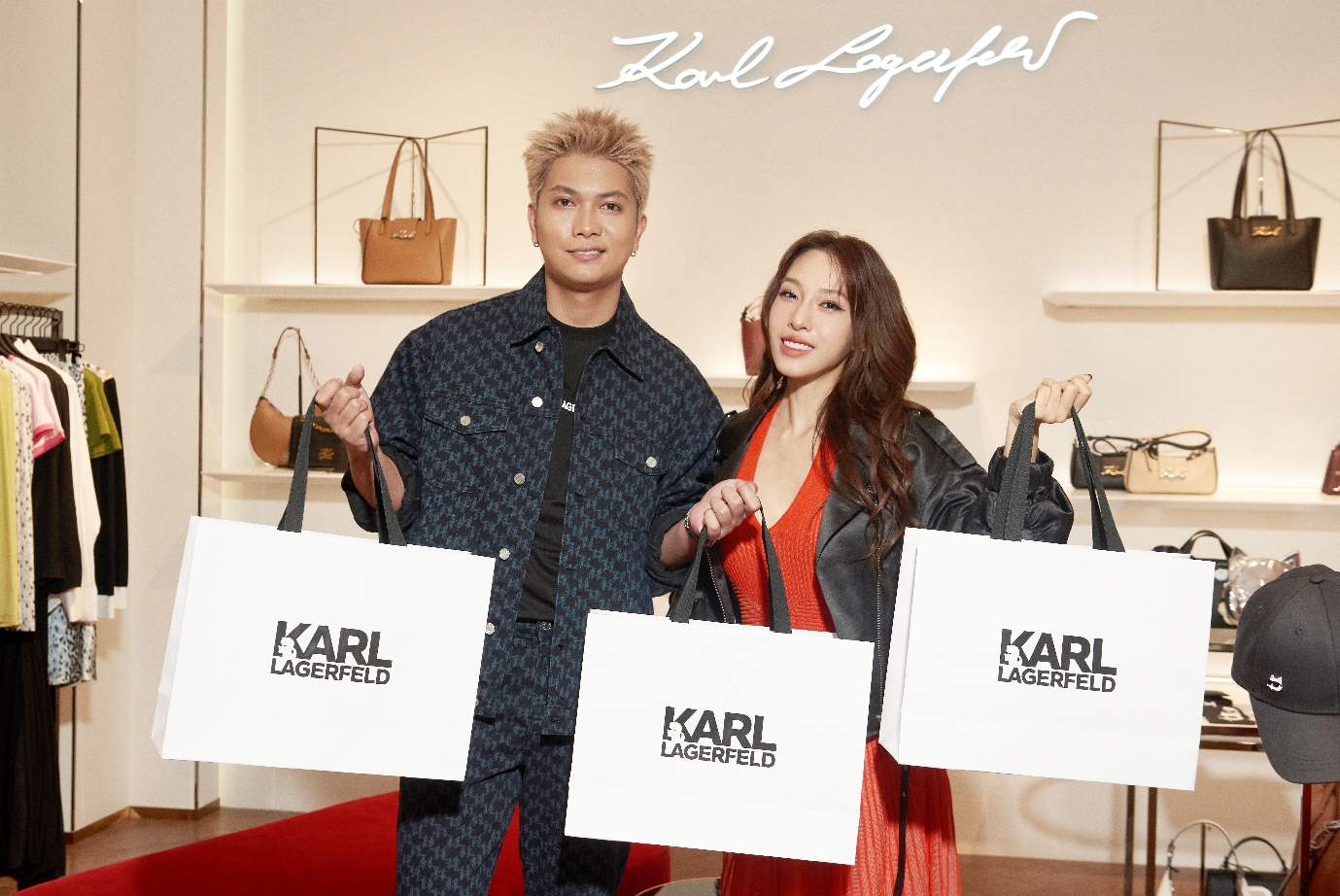 Từ cặp đôi BigDaddy - Emily đến mỹ nhân Gen Z Hương Liên: bật mí loạt outfits diện Tết "chuẩn bài"- Ảnh 1.