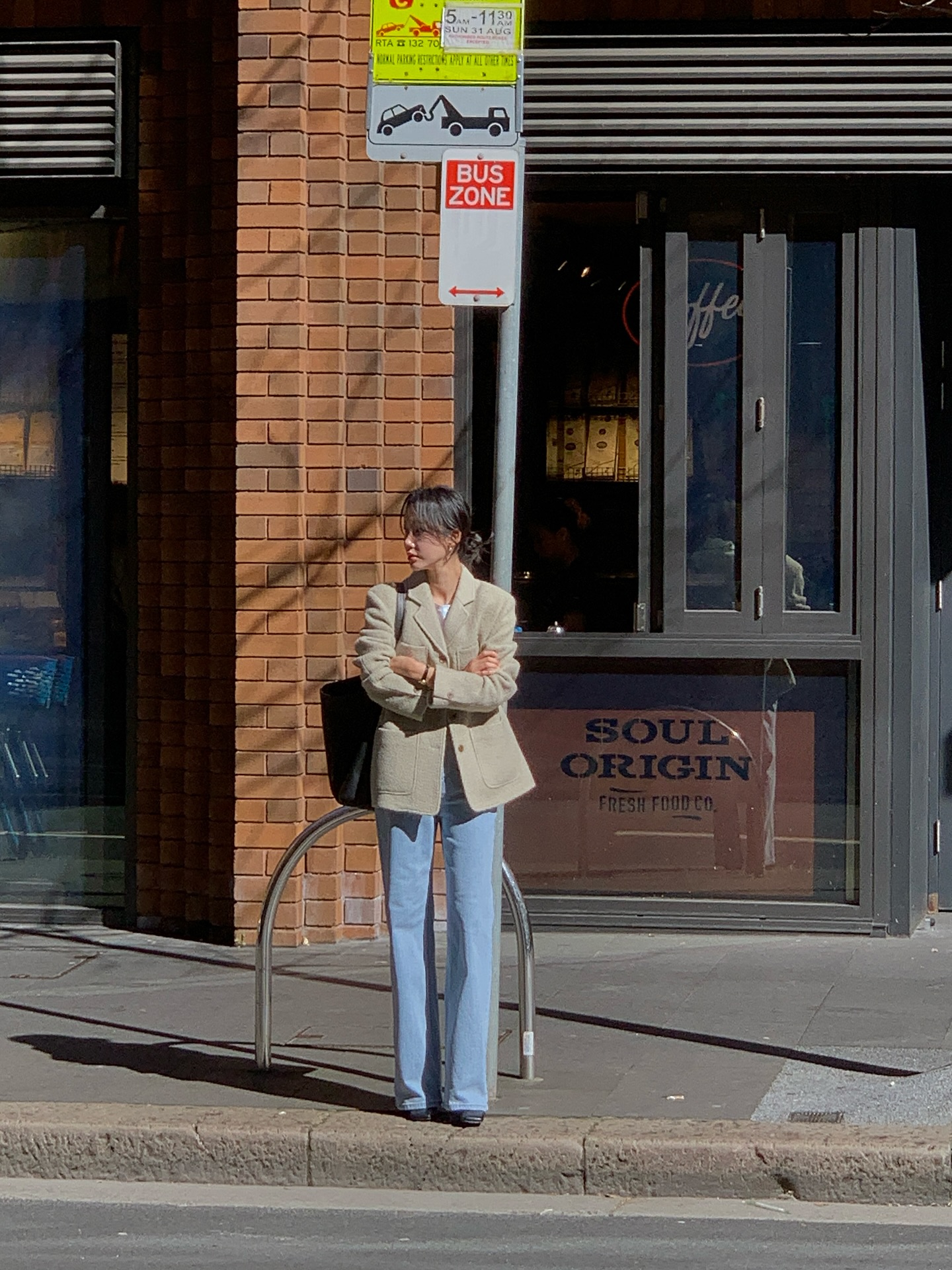 5 item thời trang dù Tết lạnh hay ấm áp đều mặc được, có thể sắm từ bây giờ- Ảnh 7.