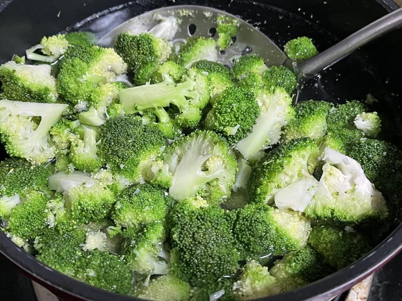 Nấu gì vào bữa tối sau khi tan làm? 10 món ăn đơn giản, dễ làm lại rất ngon cứ nấu là "ăn sạch đĩa"- Ảnh 23.