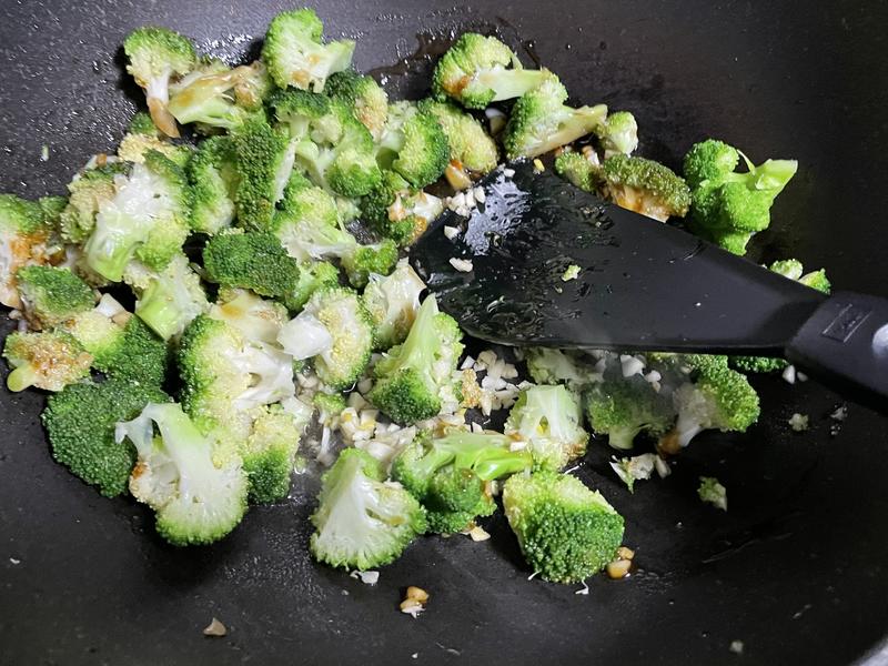 Nấu gì vào bữa tối sau khi tan làm? 10 món ăn đơn giản, dễ làm lại rất ngon cứ nấu là "ăn sạch đĩa"- Ảnh 25.