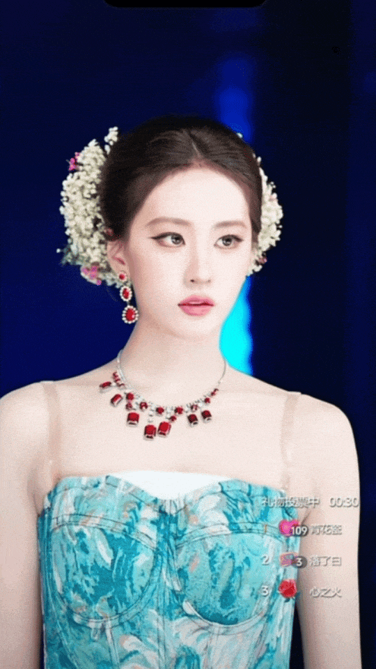 Kiếm 19 tỷ/tháng nhờ bắt chước người nổi tiếng - Ảnh 1.