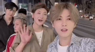 Kiếm 19 tỷ/tháng nhờ bắt chước người nổi tiếng - Ảnh 7.