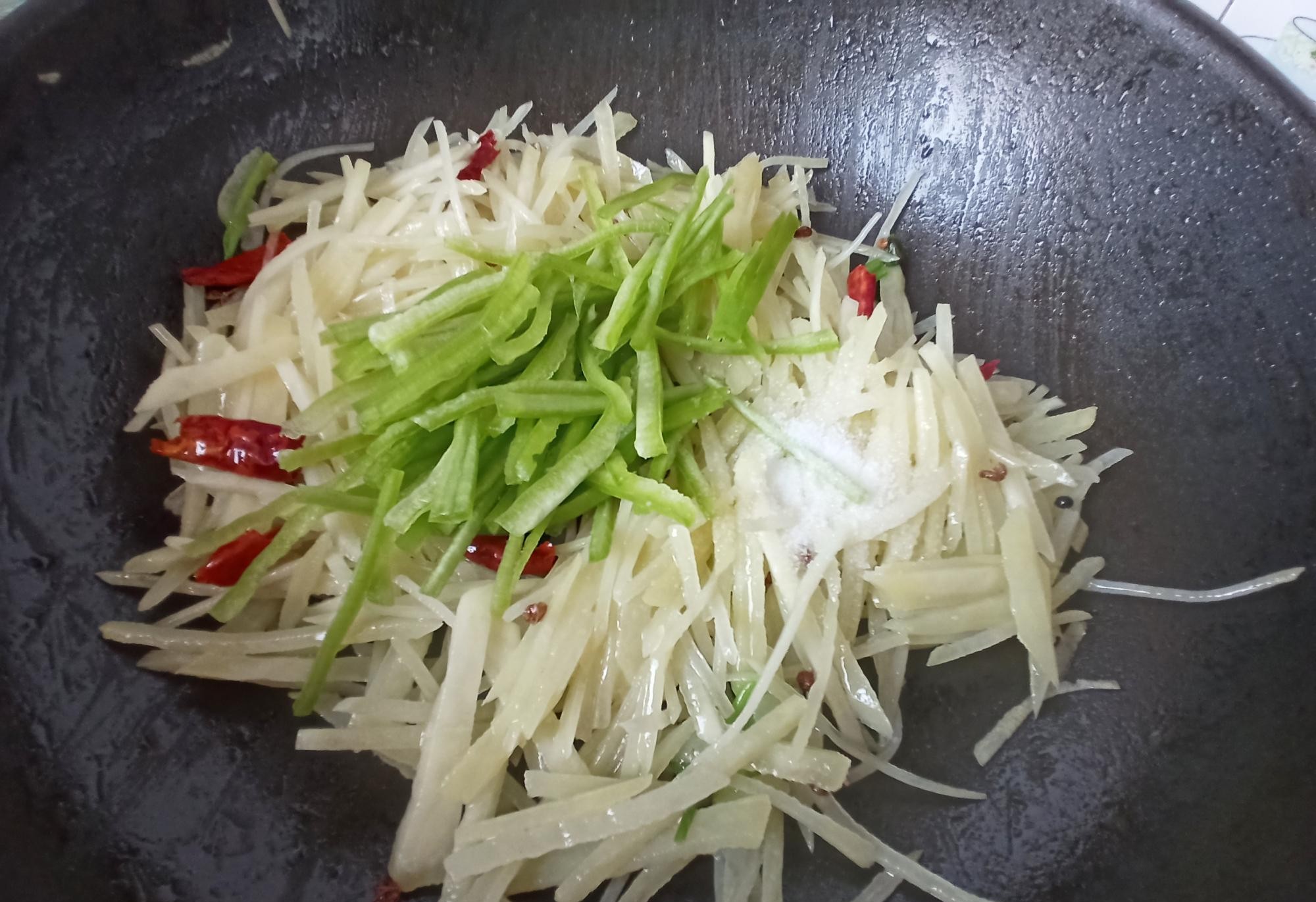 Nấu gì vào bữa tối sau khi tan làm? 10 món ăn đơn giản, dễ làm lại rất ngon cứ nấu là "ăn sạch đĩa"- Ảnh 7.