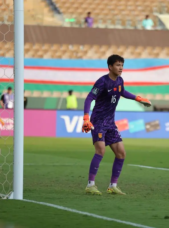 Siêu thủ môn gánh 50% sức mạnh của U23 Trung Quốc nói 1câu đầy tự tin khi gặp Việt Nam ở bán kết châu Á- Ảnh 1.