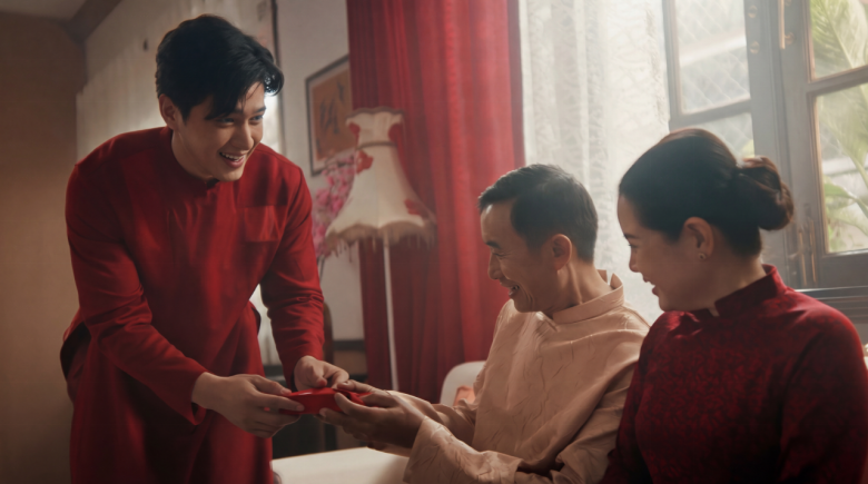 Khi Gen Z và phụ huynh “lệch pha” ngày Tết: Loạt sao Việt gợi ý cách “dệt” lại kết nối- Ảnh 3.