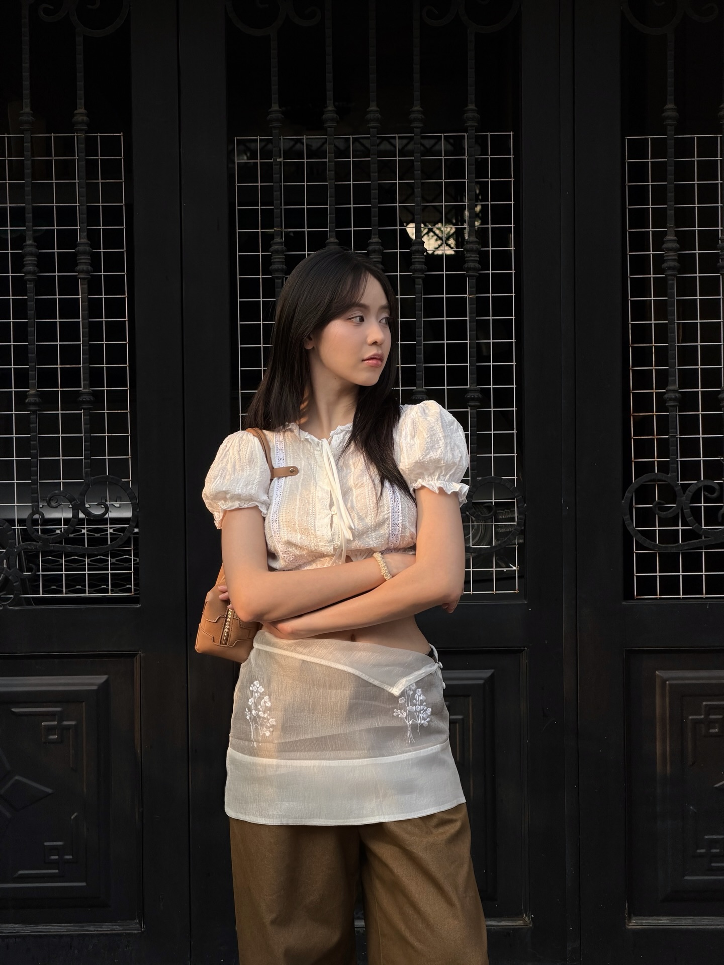 Ngắm style nữ tính của Hoa hậu Thanh Thủy mà xiêu lòng- Ảnh 1.