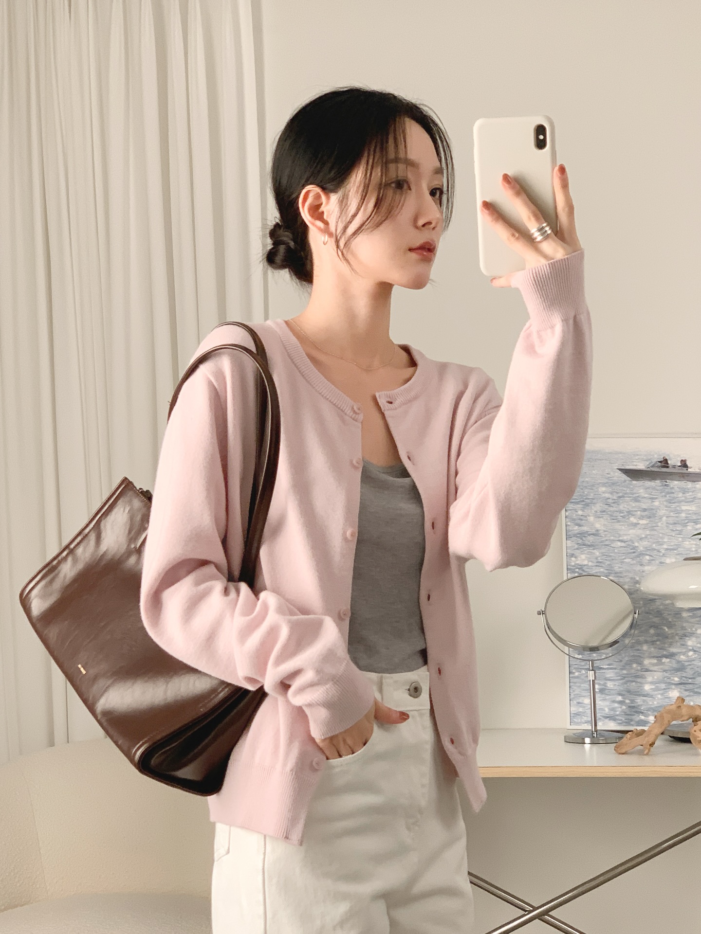 5 cách mặc áo len thể hiện gu thẩm mỹ cao- Ảnh 9.