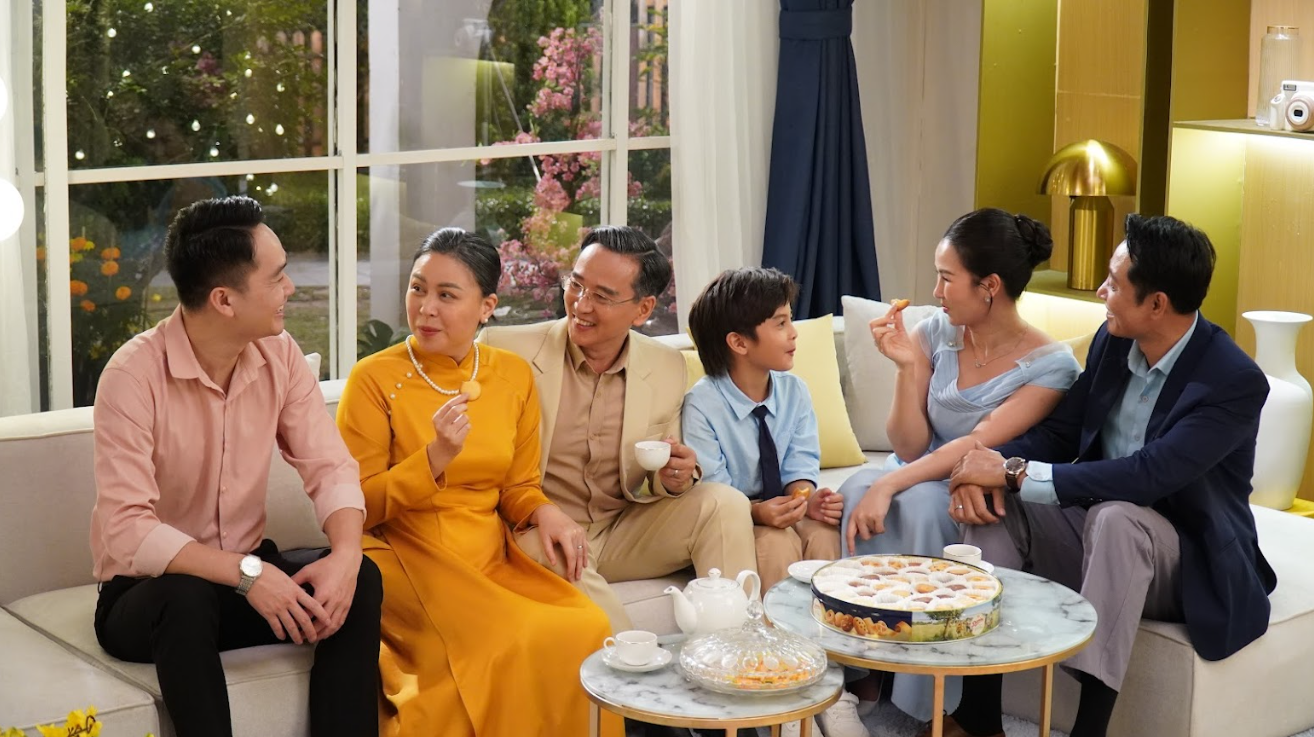 Danisa "chơi lớn" Tết này: Tặng vương miện 1 chỉ vàng 24k và tri ân khoảnh khắc bạn cùng người thương lên màn hình LED- Ảnh 3.