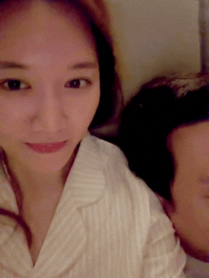 Hari Won không thể tin khi phát hiện Trấn Thành lại làm việc này lúc đang ngủ say- Ảnh 1.