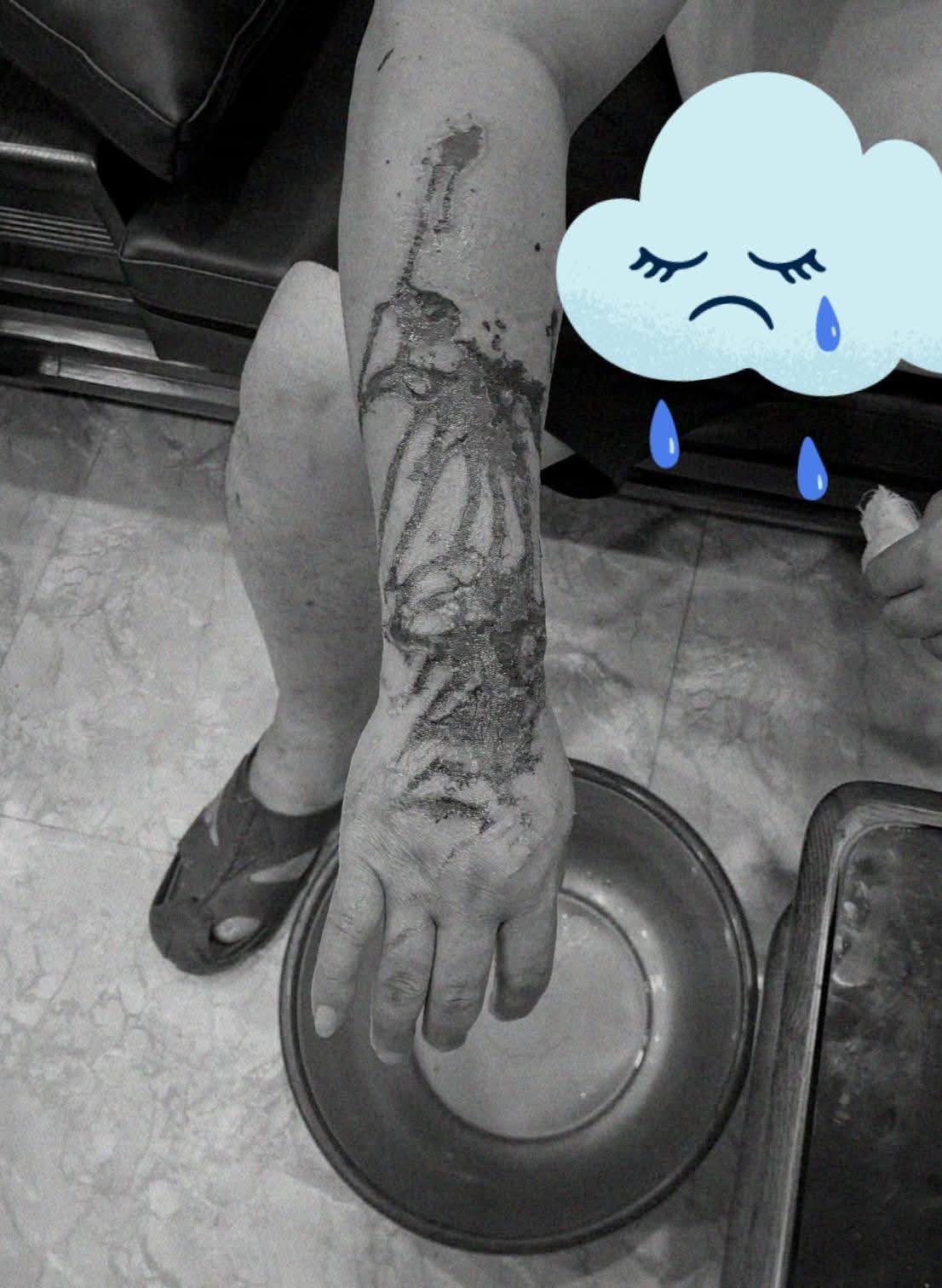 Dọn nhà giáp Tết, nhiều người đang tự “đốt tay” vì hóa chất thông cống: Đây là 2 cách an toàn hơn hẳn- Ảnh 1.