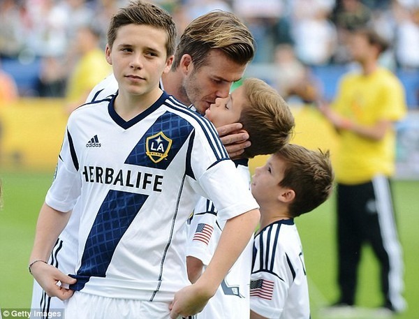 Brooklyn Beckham - Nghịch tử "bất hiếu, bất tài" số 1 showbiz- Ảnh 2.