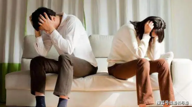 Bố chồng có tiền tỷ vẫn không giúp con trai, con dâu đến hỏi cho ra lẽ: Vừa bước vào nhà đã chết lặng- Ảnh 1.