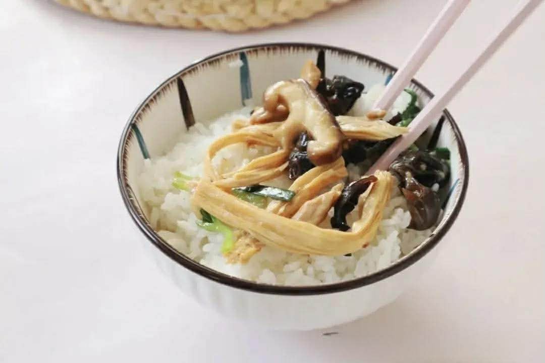 Cận Tết, có 5 công thức món ăn dễ nấu mà siêu ngon này rất hợp ăn với cơm, cả gia đình sẽ thích mê!- Ảnh 5.