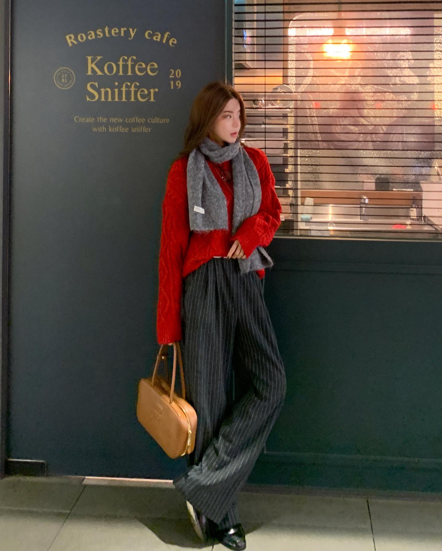 Đã tìm ra 4 kiểu quần dài đáng sắm nhất cho Tết, không cần mặc váy vẫn đẹp long lanh- Ảnh 3. Đã tìm ra 4 kiểu quần dài đáng sắm nhất cho Tết, không cần mặc váy vẫn đẹp long lanh- Ảnh 3.