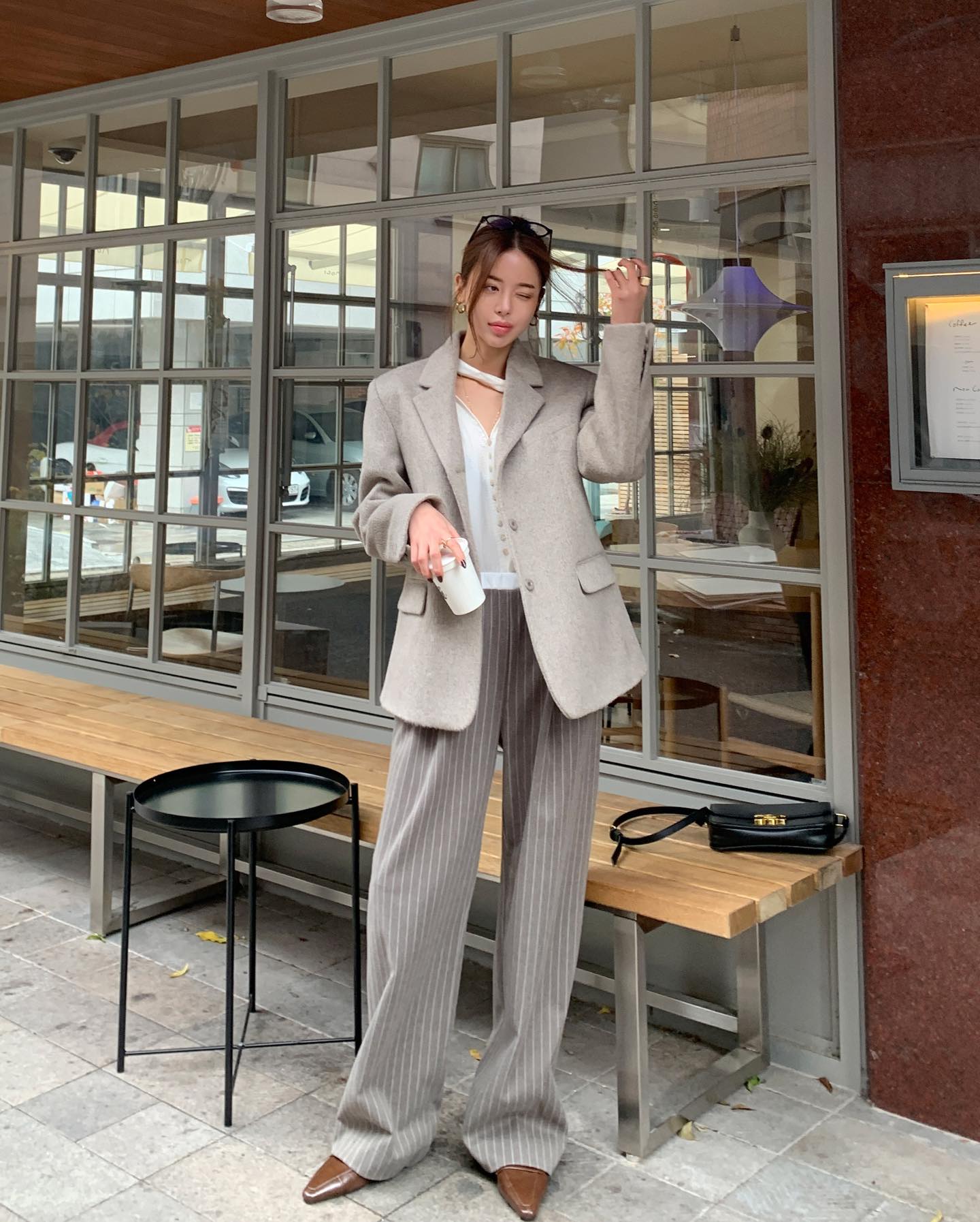 Đã tìm ra 4 kiểu quần dài đáng sắm nhất cho Tết, không cần mặc váy vẫn đẹp long lanh- Ảnh 4. Đã tìm ra 4 kiểu quần dài đáng sắm nhất cho Tết, không cần mặc váy vẫn đẹp long lanh- Ảnh 4.