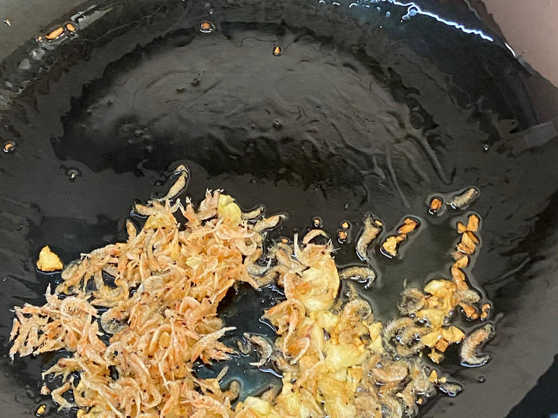 Củ cải đem thái sợi rồi xào cùng nguyên liệu này vừa ngon miệng, lại giàu canxi tốt cho xương từ già đến trẻ- Ảnh 7.