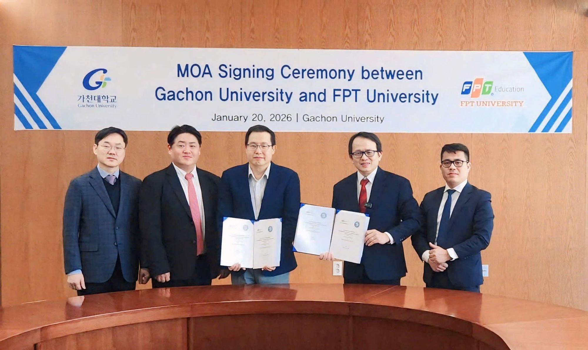 Trường ĐH FPT và ĐH Gachon Hàn Quốc hợp tác đào tạo công nghệ bán dẫn toàn cầu- Ảnh 1.