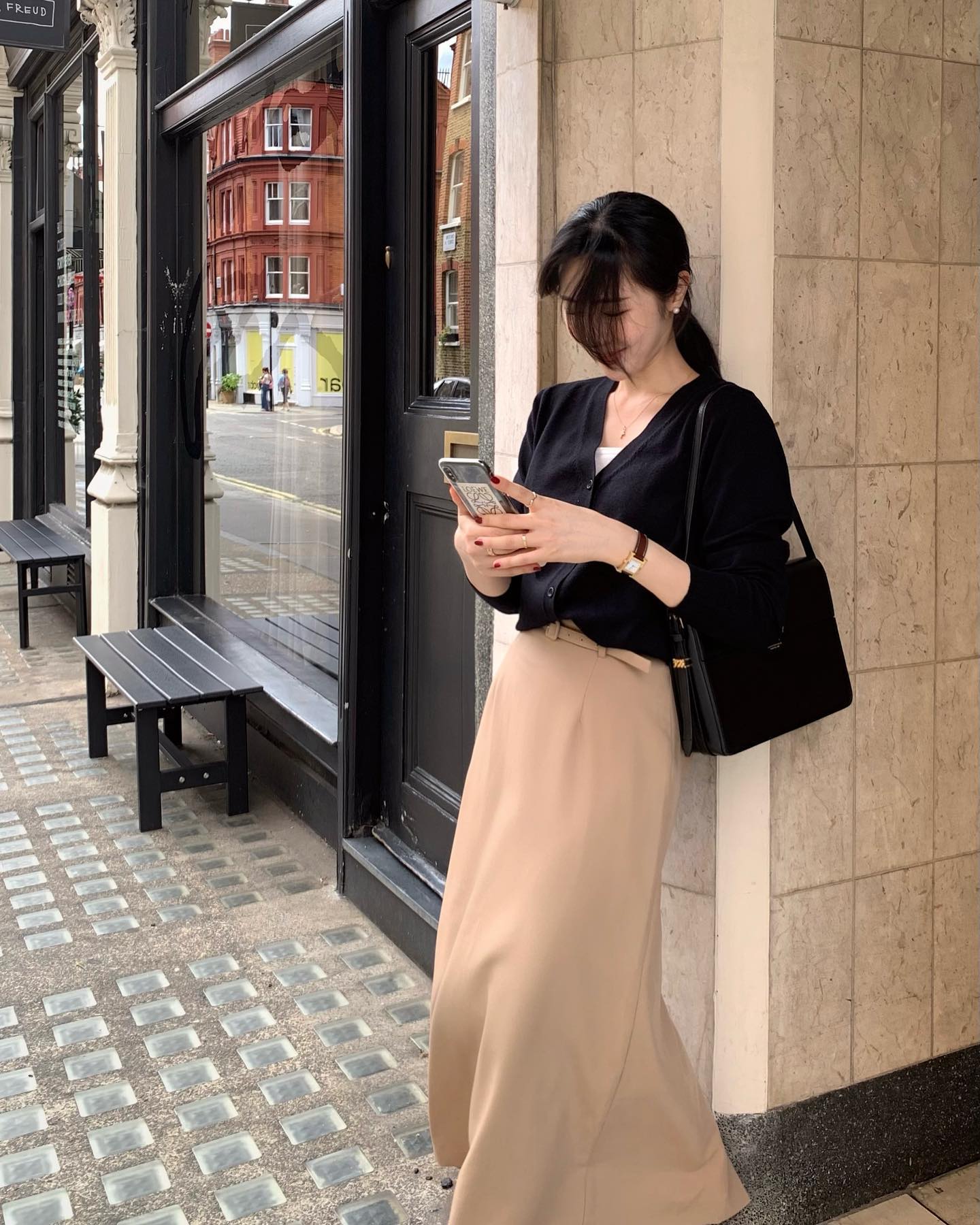 Sắm 5 item nếu chị em muốn xây dựng thành công phong cách tối giản trong năm 2026- Ảnh 3.