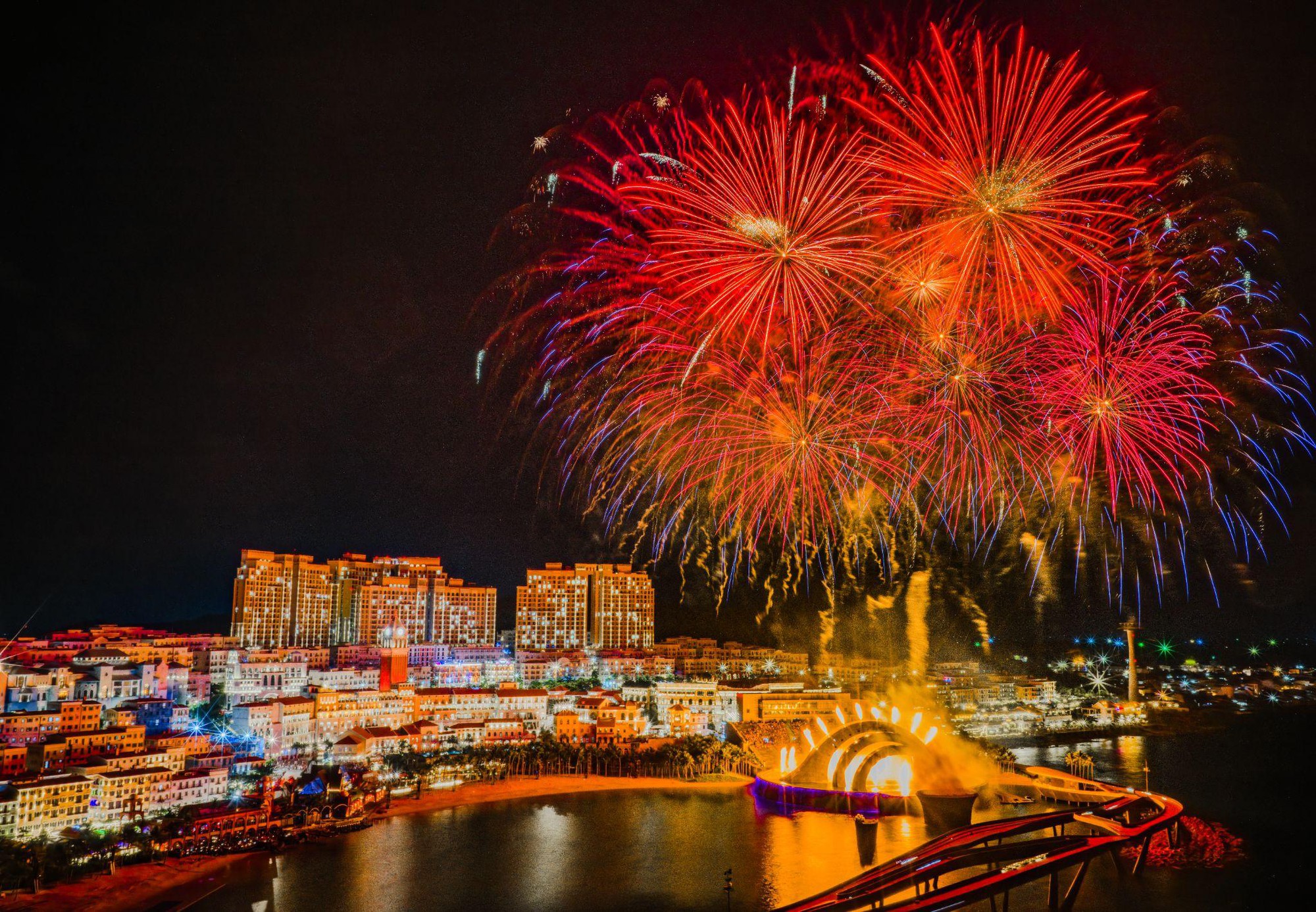 Du xuân Phú Quốc dịp Tết: Chơi gì ăn đâu trọn trải nghiệm lễ hội?- Ảnh 2.