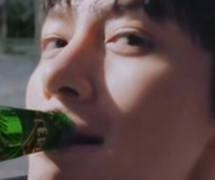 Mỹ nhân "mặt kim cương" làm mưa làm gió xứ Hàn lộ bằng chứng "dao kéo"?- Ảnh 4. Mỹ nhân "mặt kim cương" làm mưa làm gió xứ Hàn lộ bằng chứng "dao kéo"?- Ảnh 4.