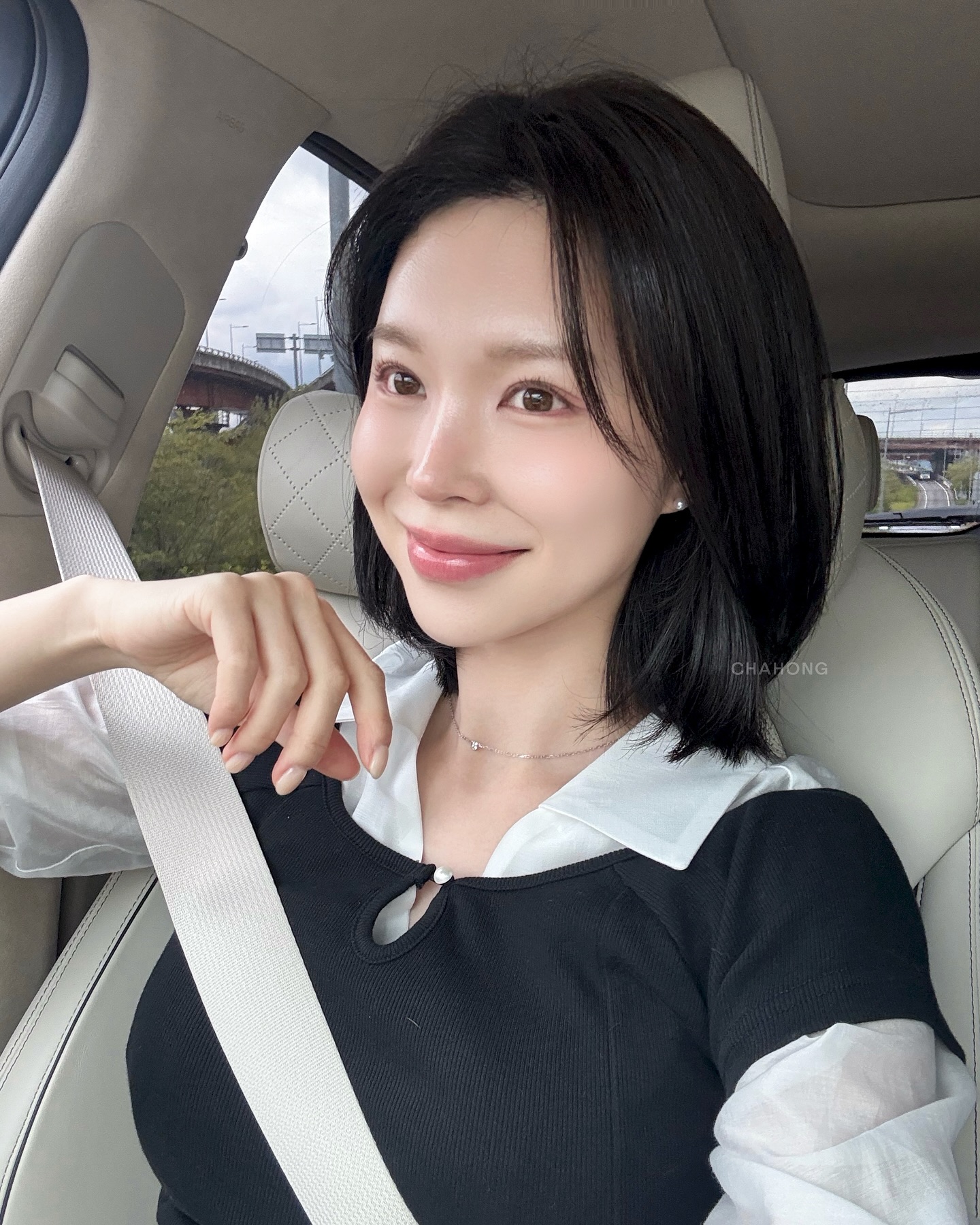 5 kiểu tóc không cần cắt mái vẫn "hack" gương mặt nhỏ gọn, nàng nào cũng nên tham khảo cho Tết- Ảnh 8.