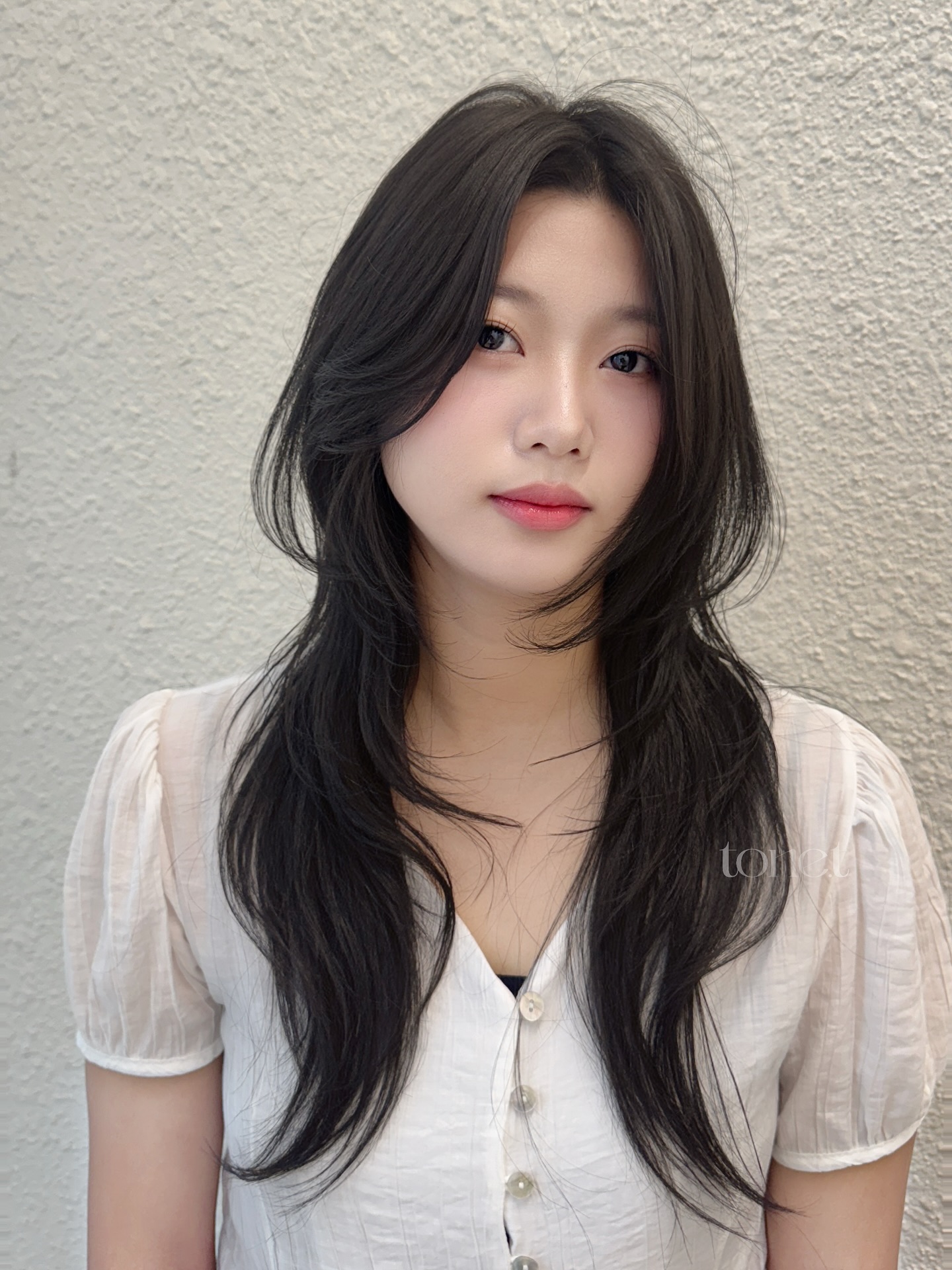 5 kiểu tóc không cần cắt mái vẫn "hack" gương mặt nhỏ gọn, nàng nào cũng nên tham khảo cho Tết- Ảnh 5.