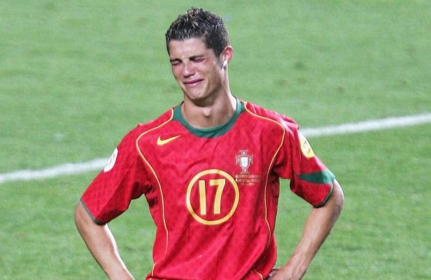 Ronaldo "chung mâm" với Cha Eun Woo trong Top 6 người nổi tiếng trốn thuế nhiều nhất thế giới- Ảnh 2. Ronaldo "chung mâm" với Cha Eun Woo trong Top 6 người nổi tiếng trốn thuế nhiều nhất thế giới- Ảnh 2.