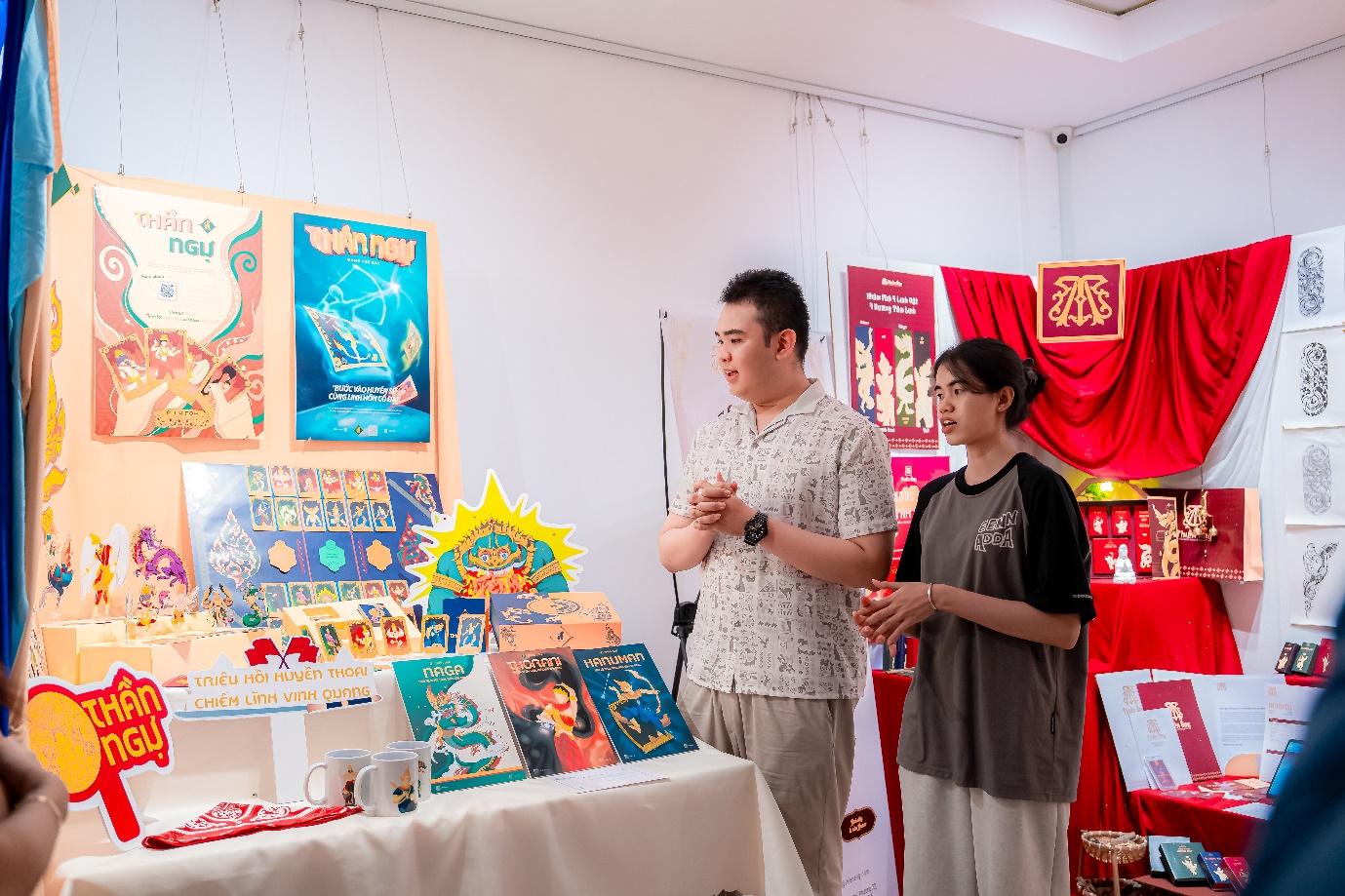 Thiết kế đồ họa: Ngành học của nét vẽ, màu sắc và cả thị trường- Ảnh 1.