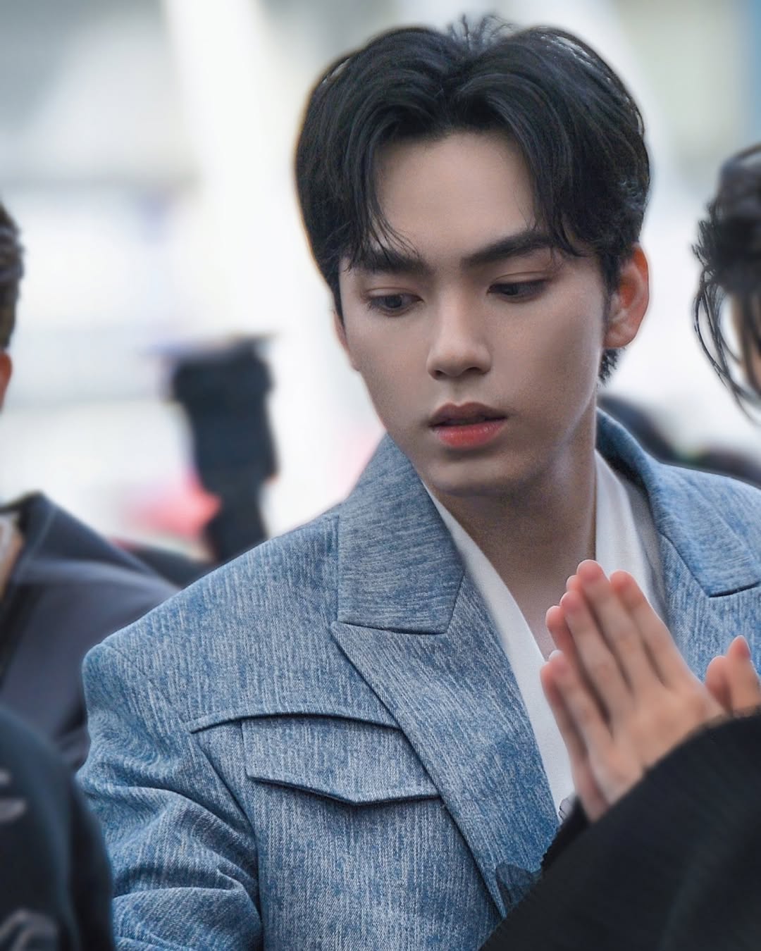 UPRIZE - Nhóm nhạc tân binh Vbiz muốn vươn tầm quốc tế nhưng tạo hình có đang quá lỗi thời?- Ảnh 19.