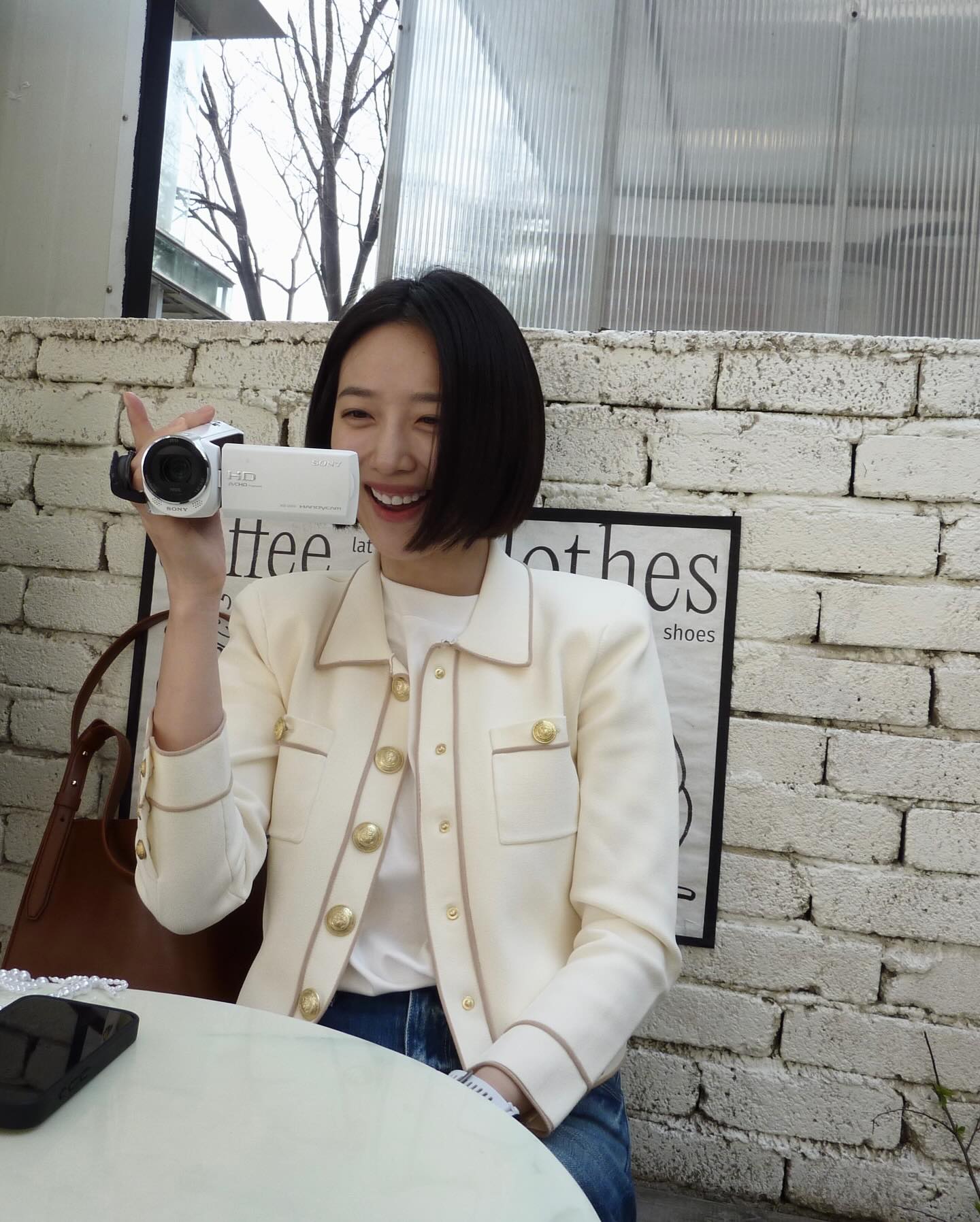 4 mỹ nhân Hàn để tóc ngắn tuyệt xinh, ngắm là muốn ngày mai đi cắt tóc luôn- Ảnh 11.