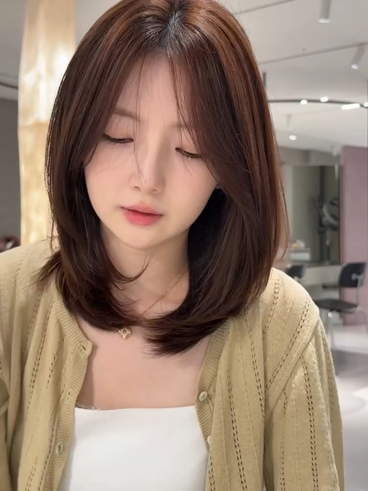 5 kiểu tóc layer dễ áp dụng nhất vì thu gọn gương mặt hiệu quả- Ảnh 6.