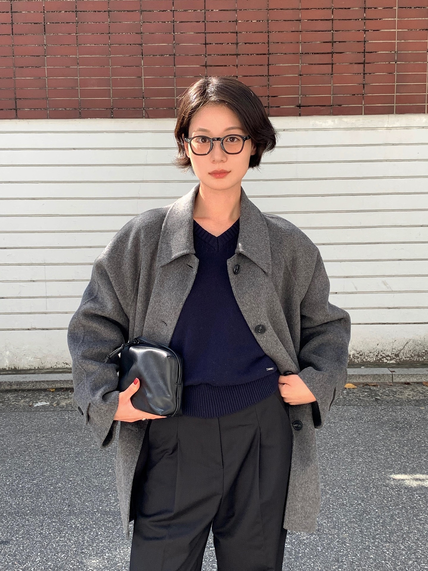 Top 3 mẫu áo len hack dáng thon thả hơn hẳn, ai mặc cũng đẹp- Ảnh 1. Top 3 mẫu áo len hack dáng thon thả hơn hẳn, ai mặc cũng đẹp- Ảnh 1.