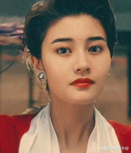 Dàn mỹ nhân khiến hội phu nhân hào môn nghe tên đã tái mặt, nhan sắc vô hạn nhưng ăn gạch đá từ công chúng- Ảnh 2.