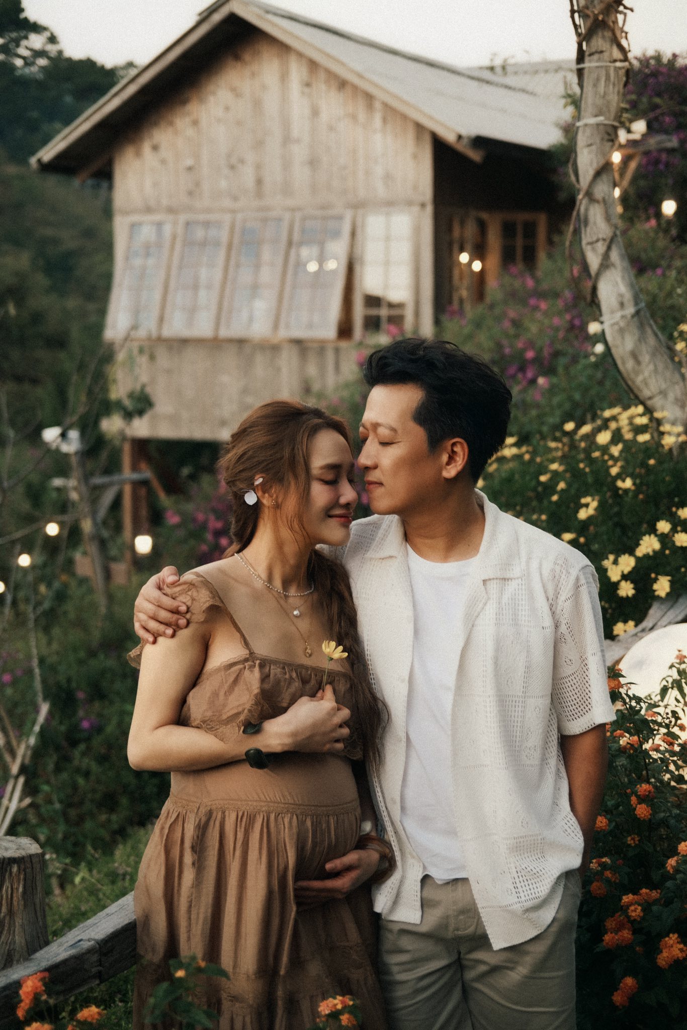 Nhã Phương sinh thiên thần thứ 3: Giống hệt hai anh chị, bé út chờ ba đi làm mới chịu ra đời- Ảnh 9.