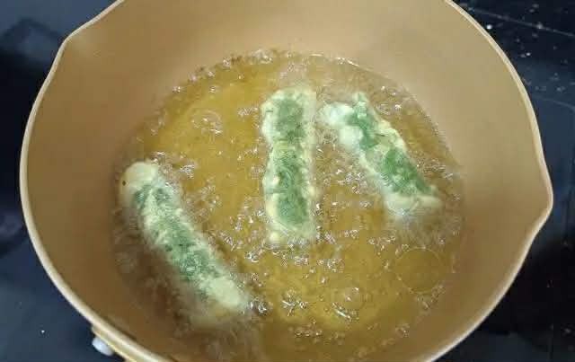 Đừng làm chả lá lốt theo cách cũ nữa, thử ngay công thức mới toanh này ăn siêu ngon lại giòn rụm cực đã- Ảnh 7.