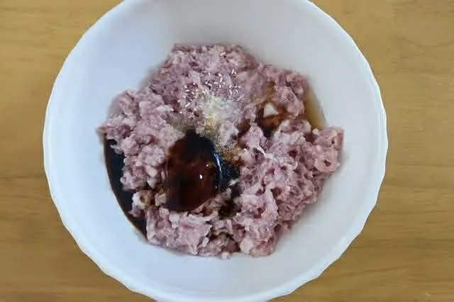 Đừng làm chả lá lốt theo cách cũ nữa, thử ngay công thức mới toanh này ăn siêu ngon lại giòn rụm cực đã- Ảnh 2.