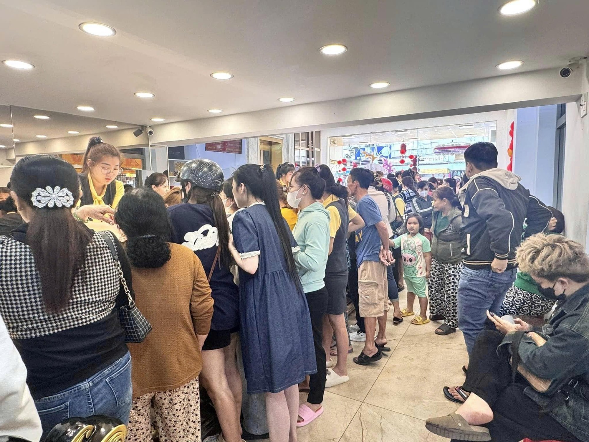 Tiệm trang sức Đồng Tháp nổi tiếng với hoạt động cộng đồng- Ảnh 3.