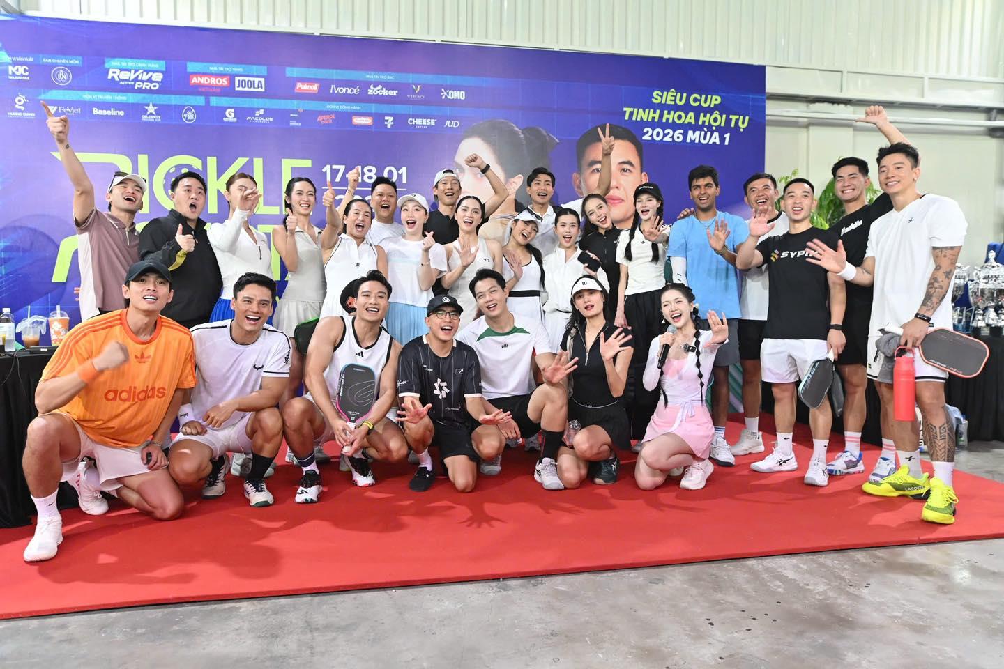 “Các bóng hồng” tỏa sáng tại Pickle Allstars: Khi sắc đẹp bước vào sân đấu pickleball- Ảnh 10. “Các bóng hồng” tỏa sáng tại Pickle Allstars: Khi sắc đẹp bước vào sân đấu pickleball- Ảnh 10.