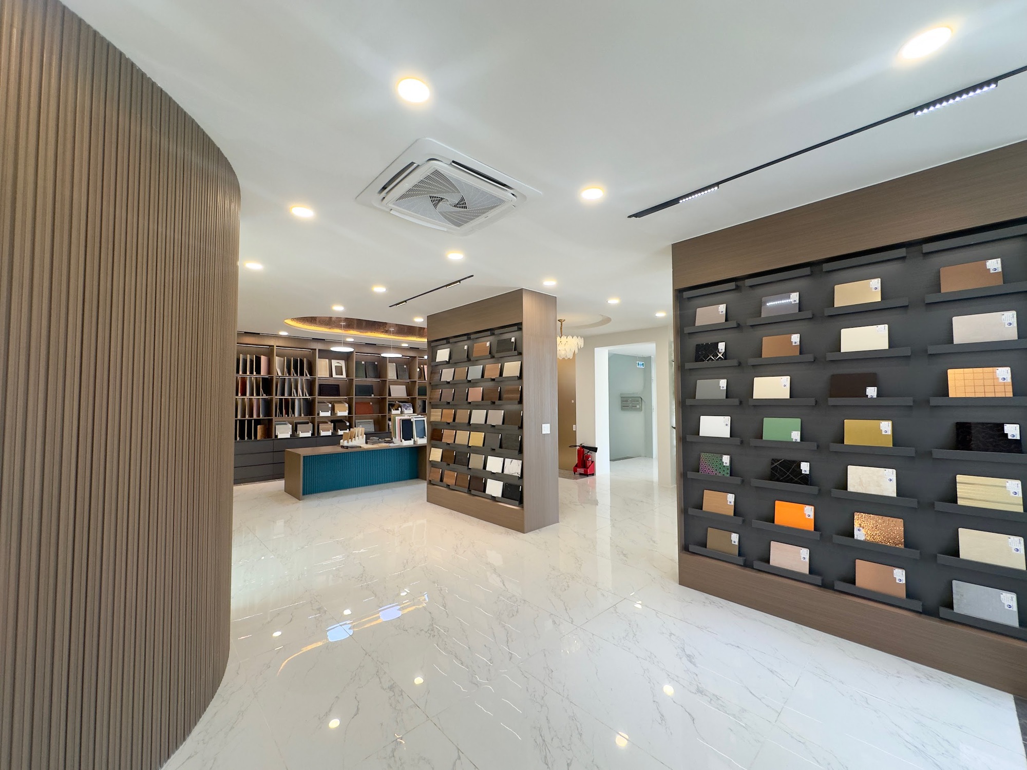 Siêu Thị Thế Giới Nội Thất và mô hình "ONE STOP SOLUTION" cho thị trường nội thất thế hệ mới- Ảnh 2.