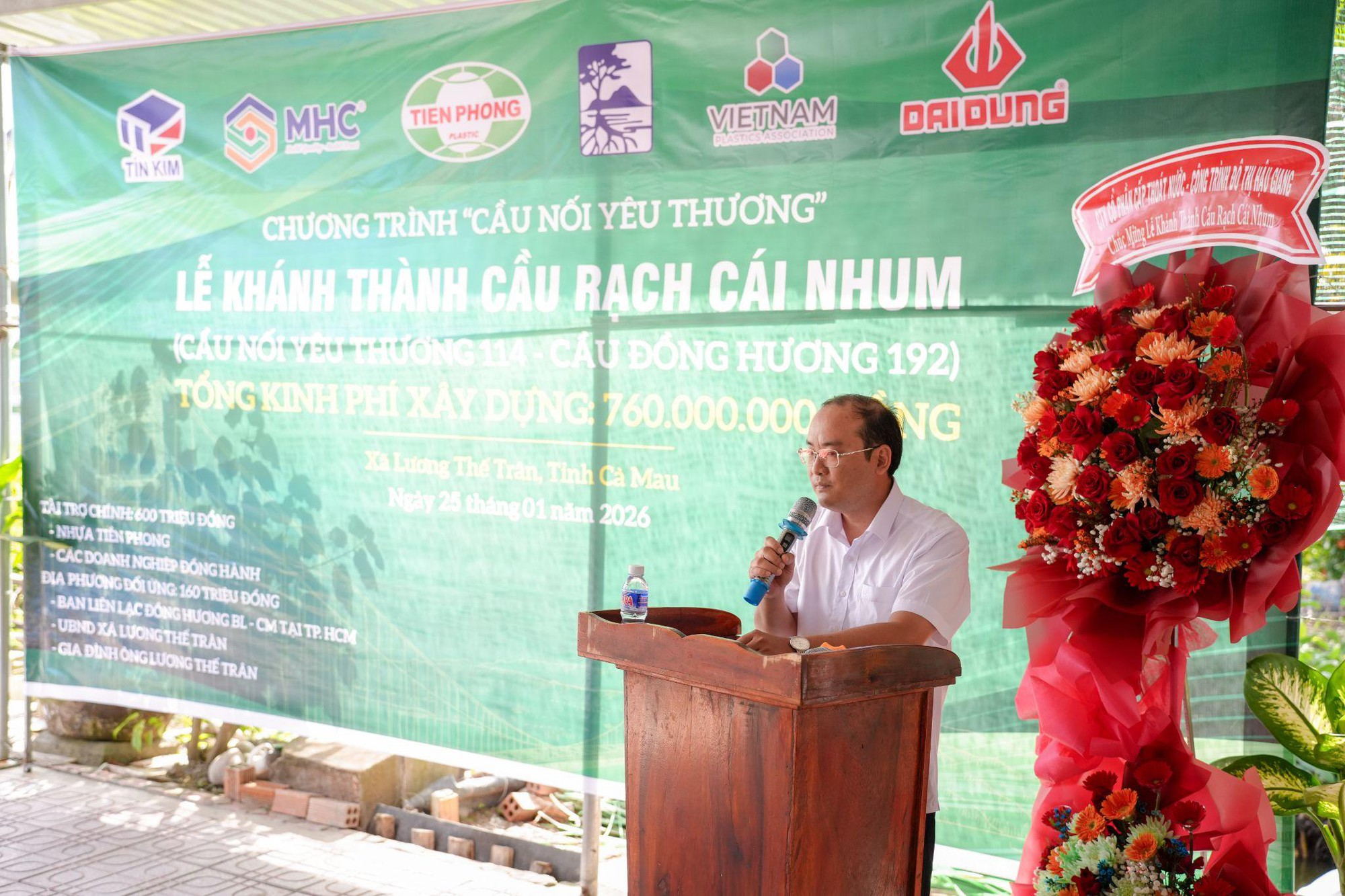 Khánh thành cầu Rạch Cái Nhum - Cầu nối yêu thương số 114 tại Cà Mau- Ảnh 4.