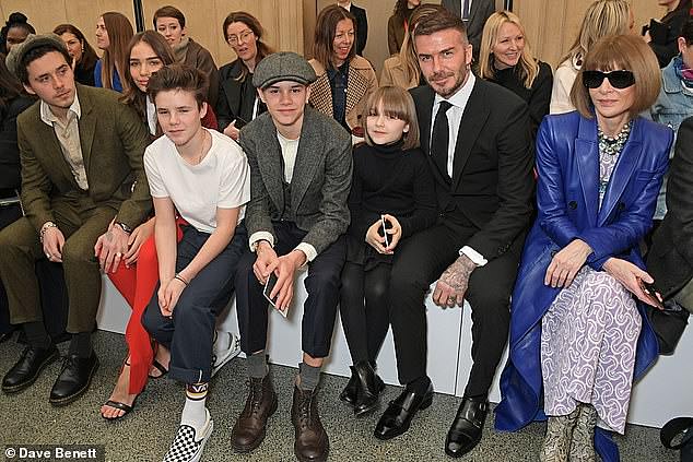 Gắt thế: Brooklyn Beckham nhắn tin cảnh cáo bạn gái cũ, cấm không cho nhận phỏng vấn nói về thời gian ở cùng nhà Beckham- Ảnh 3. Gắt thế: Brooklyn Beckham nhắn tin cảnh cáo bạn gái cũ, cấm không cho nhận phỏng vấn nói về thời gian ở cùng nhà Beckham- Ảnh 3.