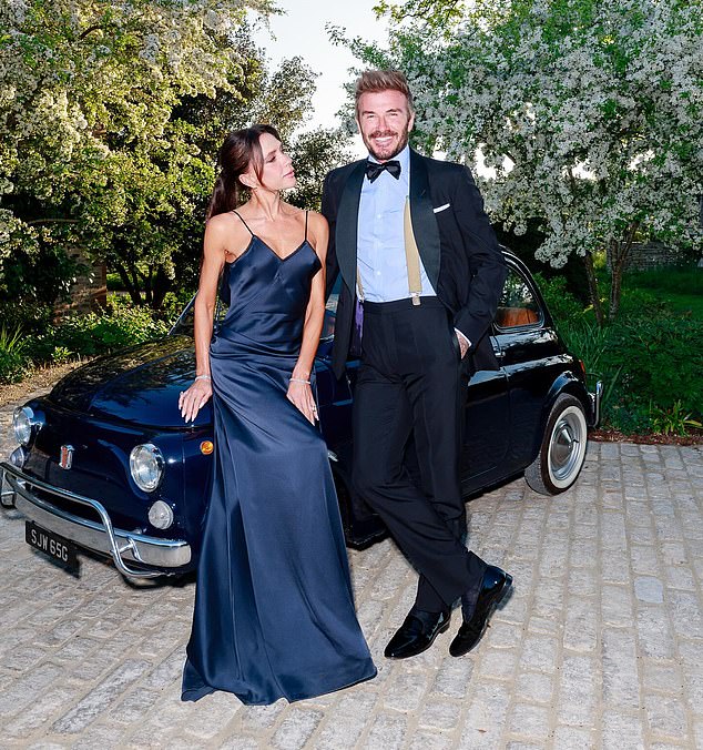 Vì sao nhà Beckham sợ nhà thông gia? Chân dung ‘tỷ phú bắt nạt’ đứng sau bài "phốt" nổi loạn của Brooklyn- Ảnh 4.