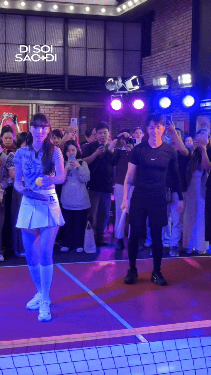 Danh tính cô gái vừa bước ra sân pickleball đã khiến tất cả xuýt xoa: "Không có đẹp nhất chỉ có đẹp hơn”- Ảnh 1.