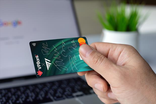 Sở hữu thẻ có chữ ký T1 – VPBank trao đặc quyền cho cộng đồng game Việt- Ảnh 2.
