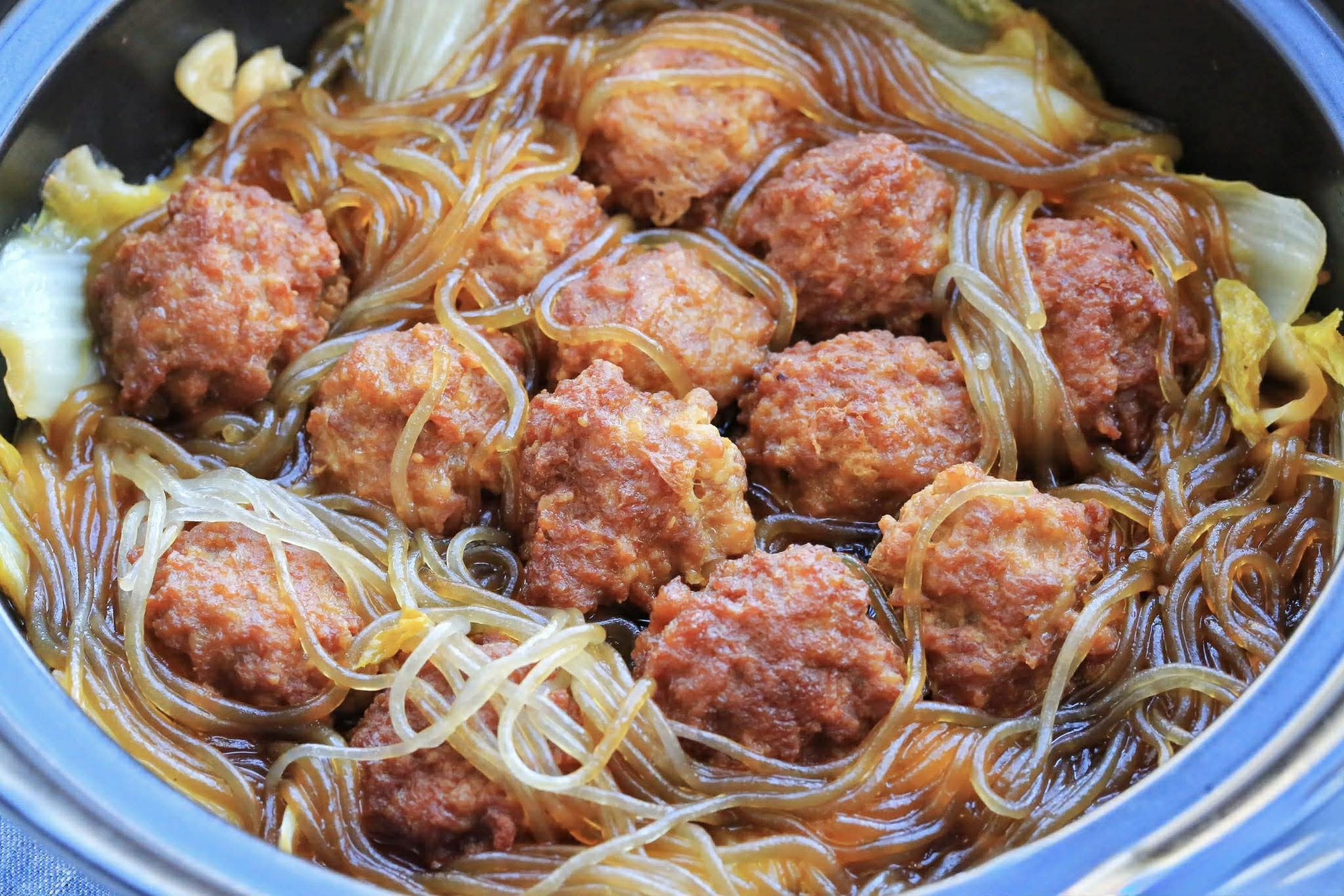 Làm thịt viên rồi đem nấu thế này là có bữa ăn cực ngon miệng, sảng khoái cả nhà thi nhau ăn sạch nồi- Ảnh 14.